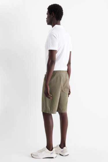 Men - Shorts - dark green
