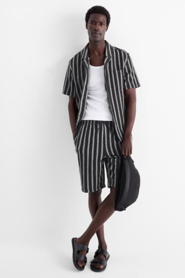 Heren - Shorts - gestreept - met structuur - donkerblauw