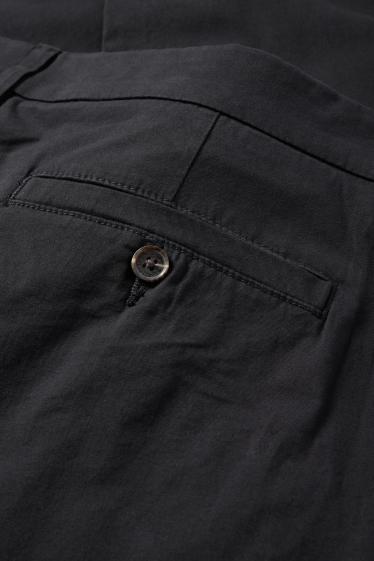 Herren - Chino - Tapered Fit - schwarz