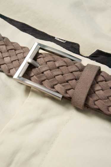 Men - Shorts with belt - light beige