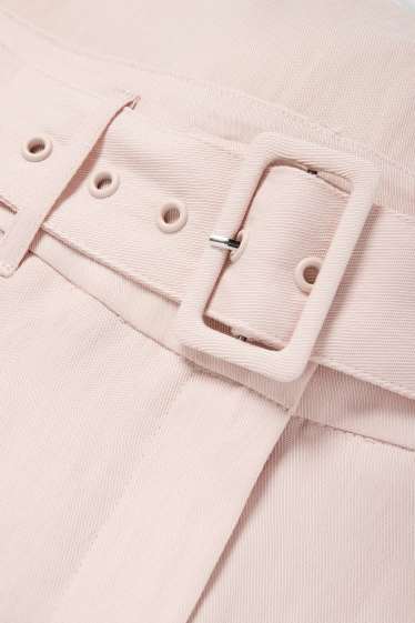 Dames - Korte broek met riem - high waist - roze