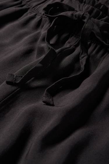 Damen - Shorts - High Waist - schwarz
