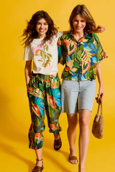 Women - Cloth trousers - high waist - wide leg - patterned - multicoloured