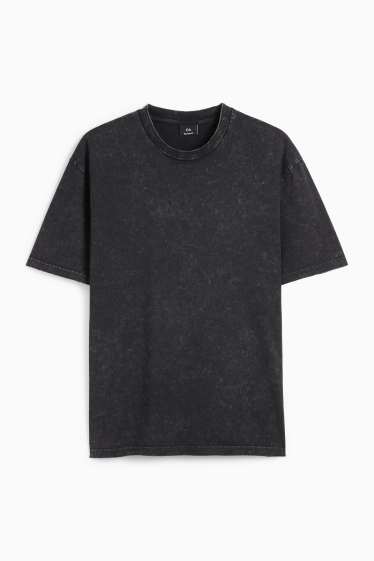 Men - T-shirt - relaxed fit - black