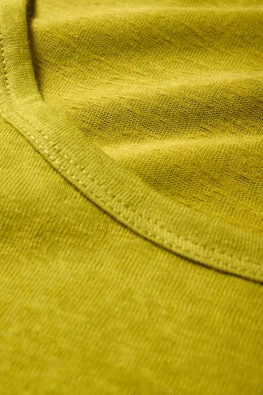 Femei - Rochie-tricou - kaki