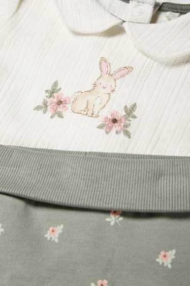 Baby: meisjes - Bloemetje en haasje - baby-outfit - 2-delig - crème wit