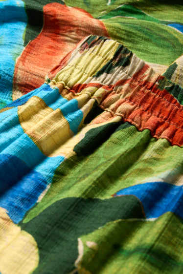 Women - Cloth trousers - high waist - wide leg - patterned - multicoloured