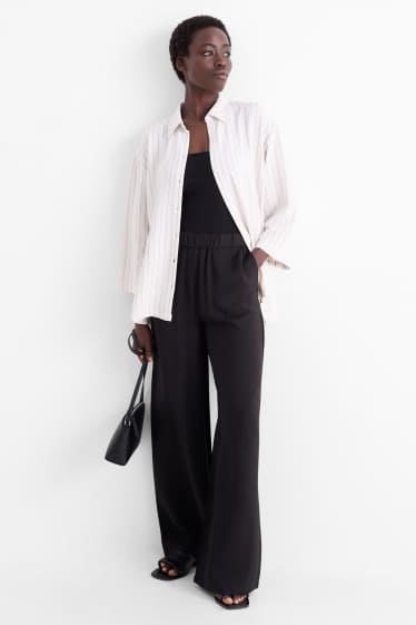 Women - Cloth trousers - high waist - wide leg - black
