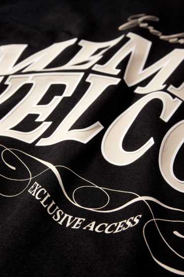 Men - T-shirt - relaxed fit - black