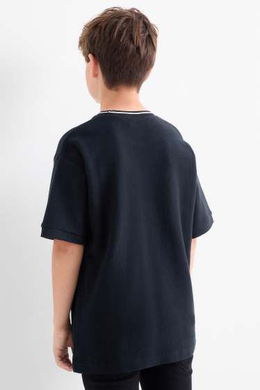 Kinderen: jongens - T-shirt - met structuur - zwart