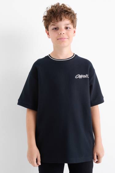Kinderen: jongens - T-shirt - met structuur - zwart