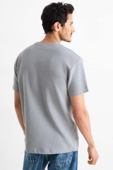 Men - T-shirt - relaxed fit - textured - gray