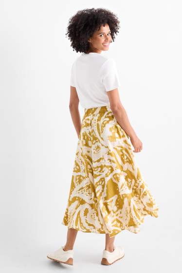 Women - Skirt - patterned - mustard yellow