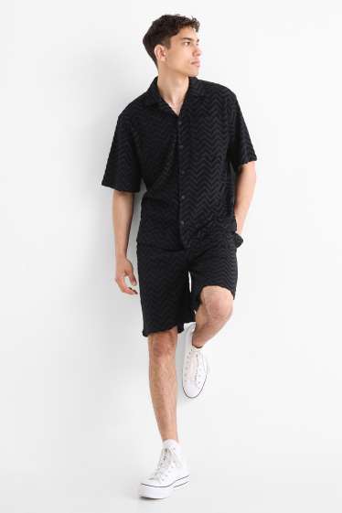 Herren - Frottee-Shorts - gemustert - schwarz