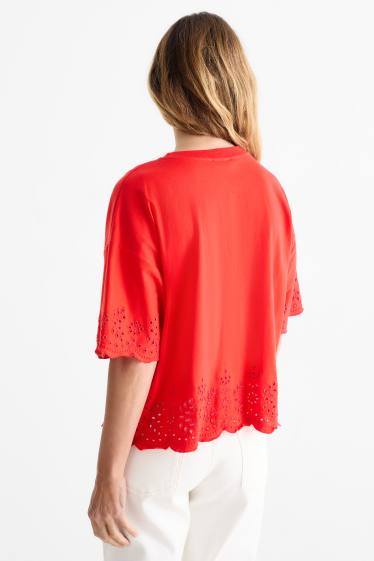 Damen - T-Shirt - Regular Fit - Broderie Anglaise - rot