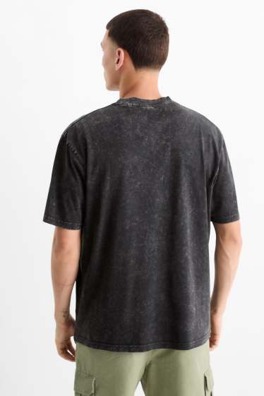 Men - T-shirt - relaxed fit - black