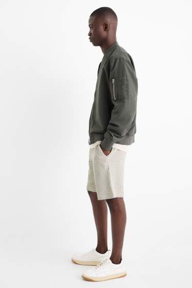 Hommes - Short - finition texturée - beige clair