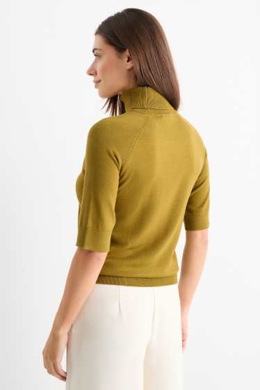 Damen - Rollkragenpullover – kurzarm - grün