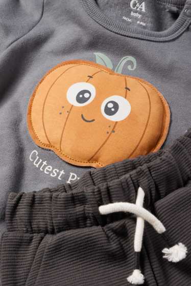 Baby: jongens - Pompoen - baby-outfit - 2-delig - grijs