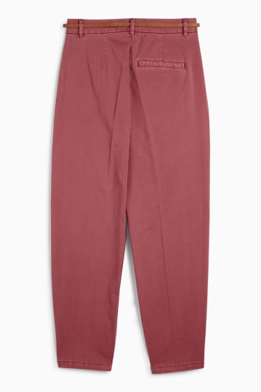 Femei - Pantaloni de stofă cu curea - talie înaltă - barrel leg - bordo