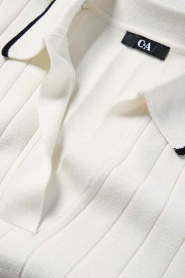 Women - Knitted jumper - short sleeve - ribbed - white