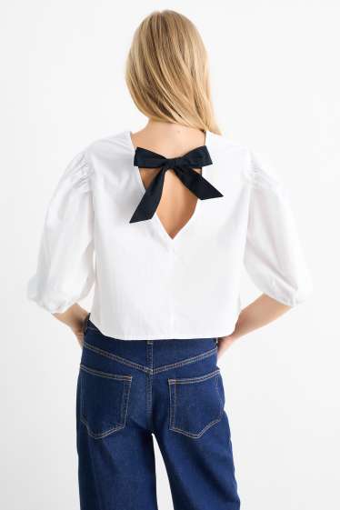 Women - Cropped blouse - white