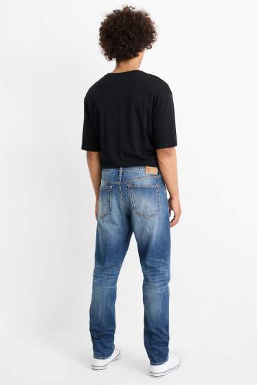 Pánské - Relaxed tapered jeans - džíny - modré