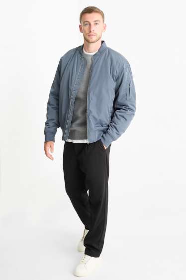 Men - Chinos - tapered fit - black