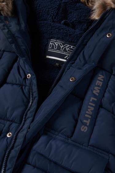 Kinderen: jongens - Gewatteerde jas met capuchon en imitatiebontrandje - donkerblauw