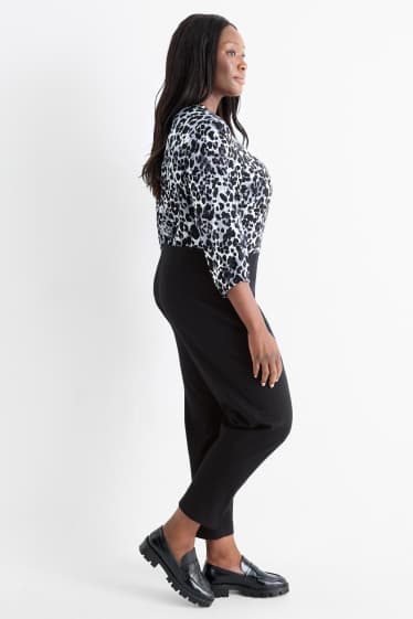 Women - Cloth trousers - high waist - slim fit - black