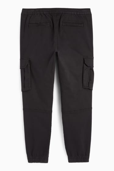 Bărbați - Pantaloni cargo - tapered fit - LYCRA® - negru