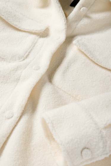 Femmes - Shacket en finition bouclée - blanc crème