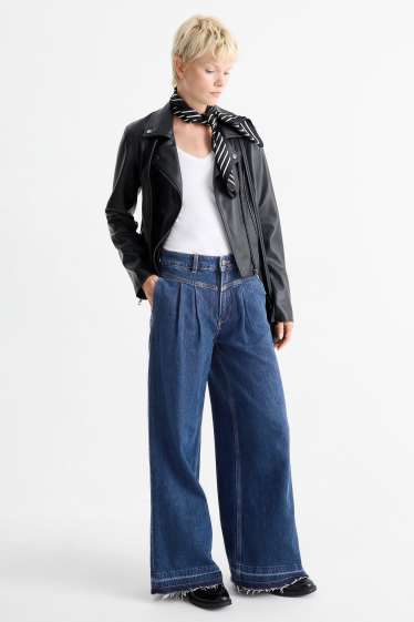 Women - Wide leg jeans - mid-rise waist - blue denim