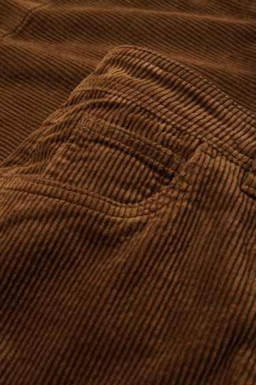 Femmes - Pantalon en velours côtelé - mid waist - jambes larges - LYCRA® - marron