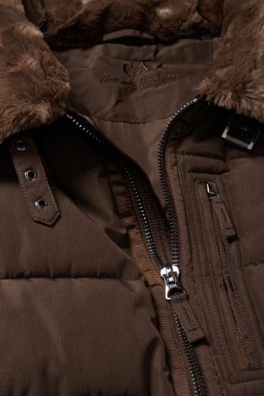 Herren - Steppjacke mit Kunstfellbesatz - dunkelbraun