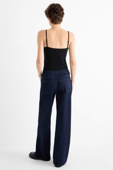 Femei - Wide leg jeans - talie medie - dungi fine - denim-albastru închis