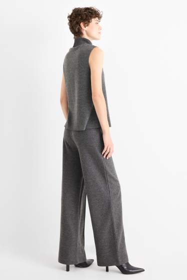 Women - Knitted joggers - gray-melange