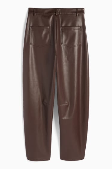Femei - Pantaloni - talie medie - barrel leg - imitație de piele - maro închis