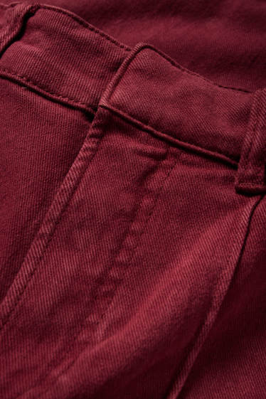 Femei - Pantaloni de stofă - talie înaltă - wide leg - bordo