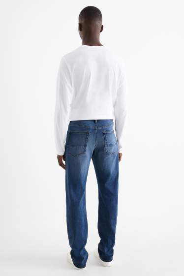 Men - Straight jeans - thermal jeans - LYCRA® - blue denim
