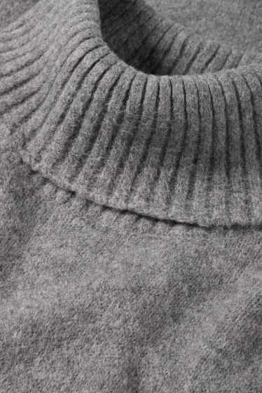 Dámské - Pletené šaty - šedá