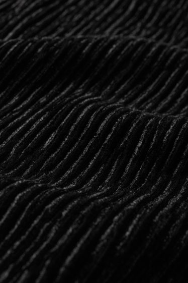 Dona - Samarreta de vellut de mànigues curtes - regular fit - texturada - negre