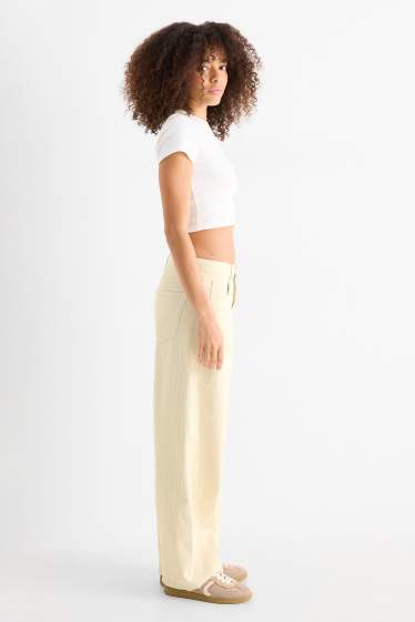 Damen - Cordhose - Mid Waist - Barrel Leg - cremeweiss