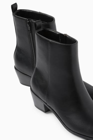 Women - Ankle boots - faux leather - black