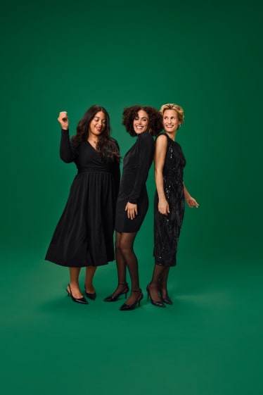 Femmes - Robe Bodycon avec pierres de strass - noir