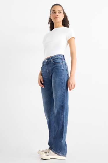 Women - Straight jeans - low-rise waist - blue denim