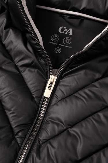 Dámské - Prošívaná bunda s kapucí - černá