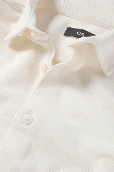 Hommes - Chemise - regular fit - col kent - finition texturée - blanc crème