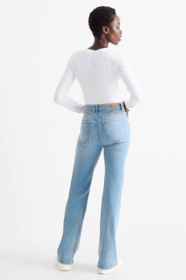 Damen - Flared Jeans - High Waist - LYCRA® - helljeansblau