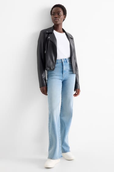 Damen - Flared Jeans - High Waist - LYCRA® - helljeansblau